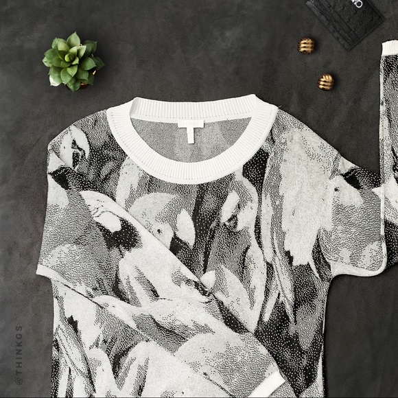 Escada Parrot Sweater aso Kris Jenner - Picture 1 of 8